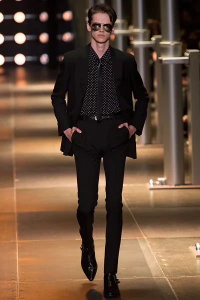 Look 36